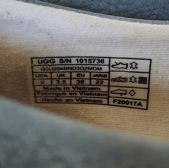 UGG - Picture 6 of 7